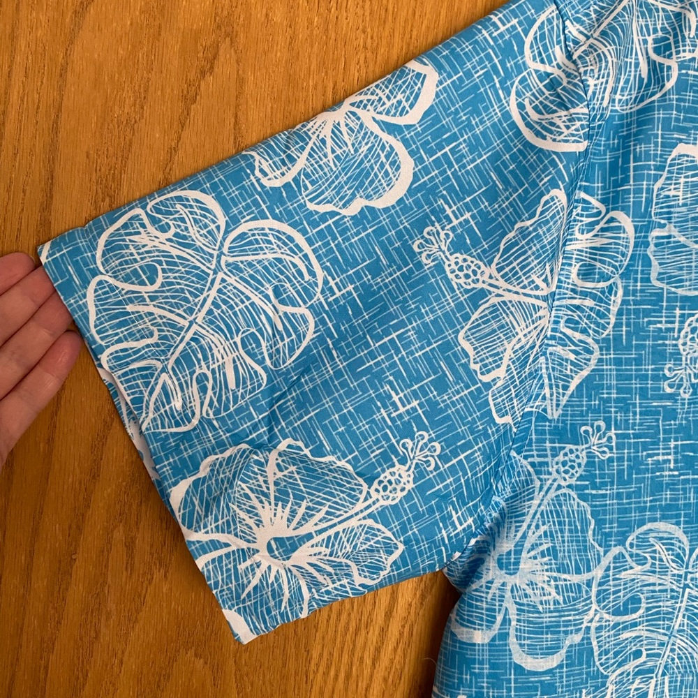 Hawaiian Shirt - Picture 6 of 7